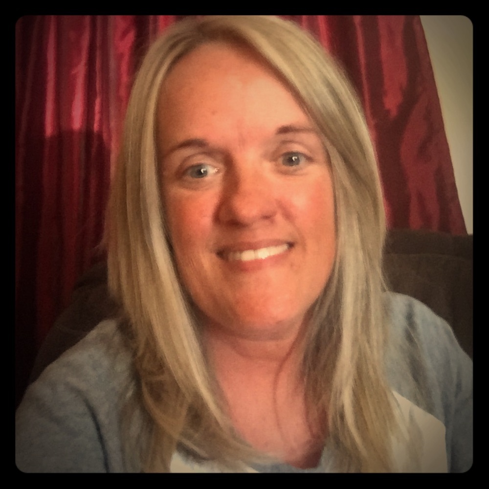Meet your Posher, Crystal